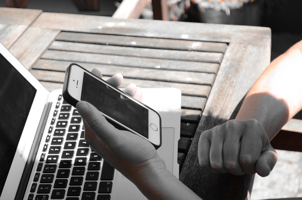 蘋(píng)果4s水貨最新報(bào)價(jià)深度解析及購(gòu)買(mǎi)建議，市場(chǎng)走勢(shì)與選擇指南