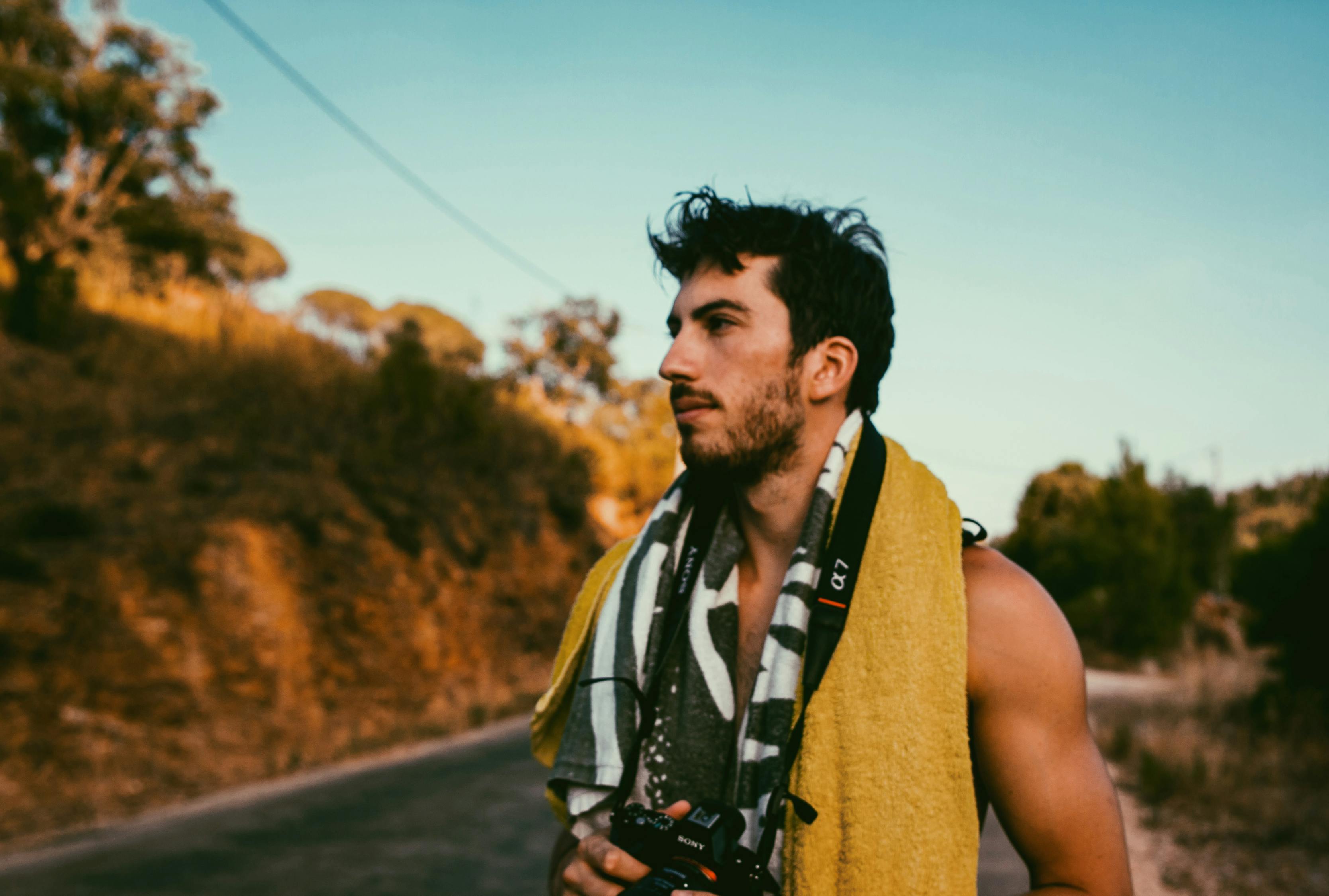 人販子二毛最新章節(jié)，黑暗中的曙光