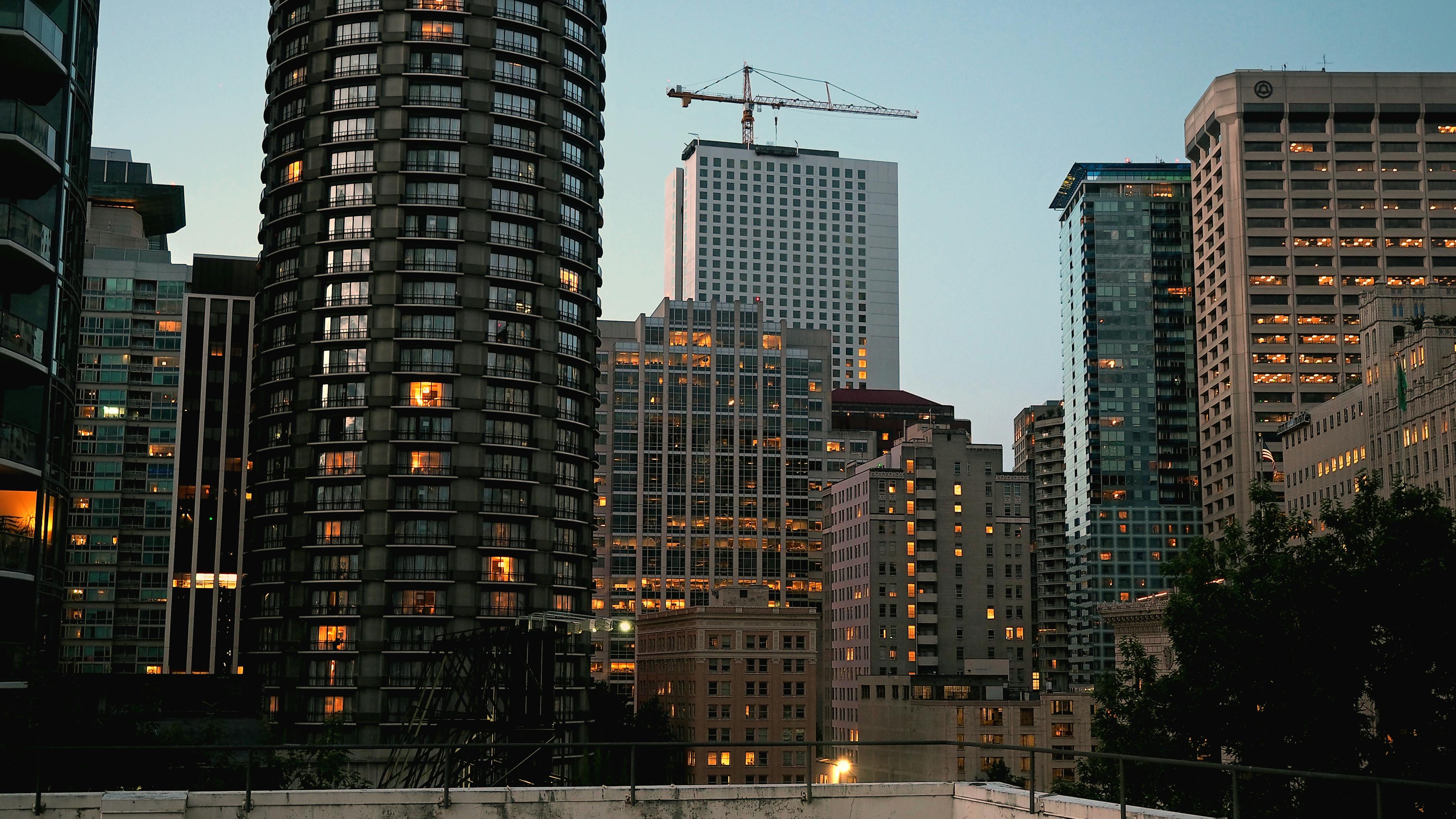 天下錦程10號樓最新房價(jià)及市場趨勢深度解析，投資價(jià)值的探索