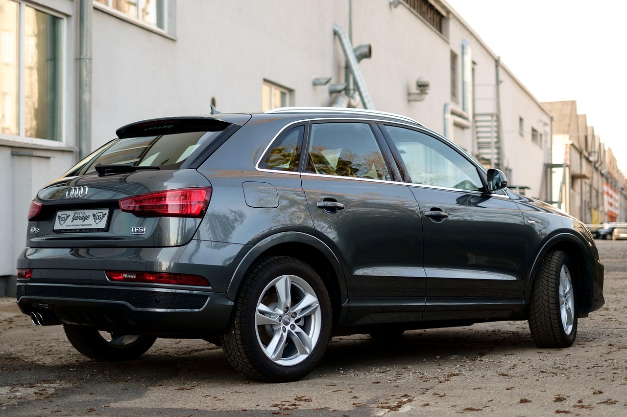 最新款?yuàn)W迪A6L報(bào)價(jià)及圖片詳解大全