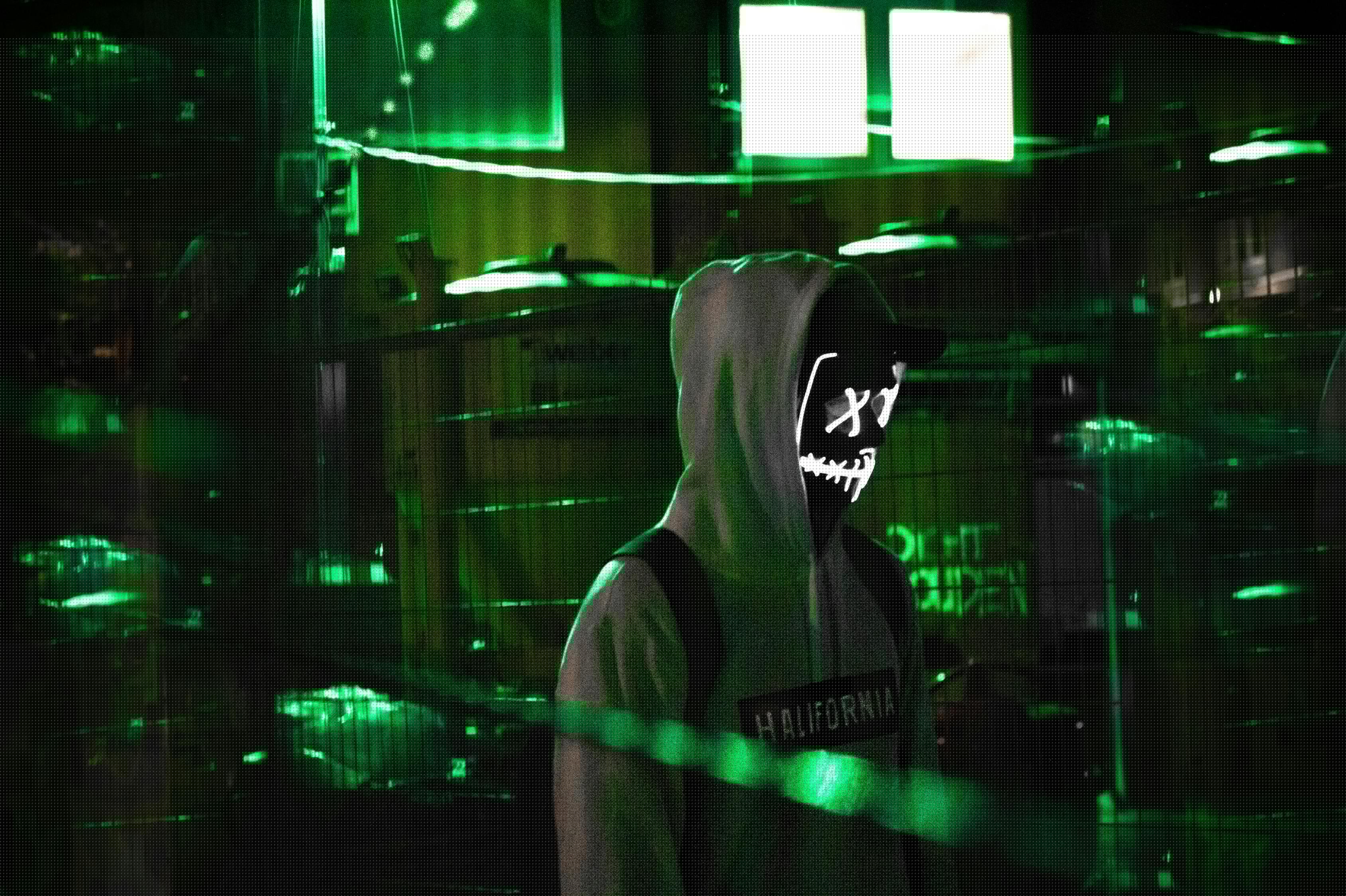 探索美的無限可能，絕色中出最新