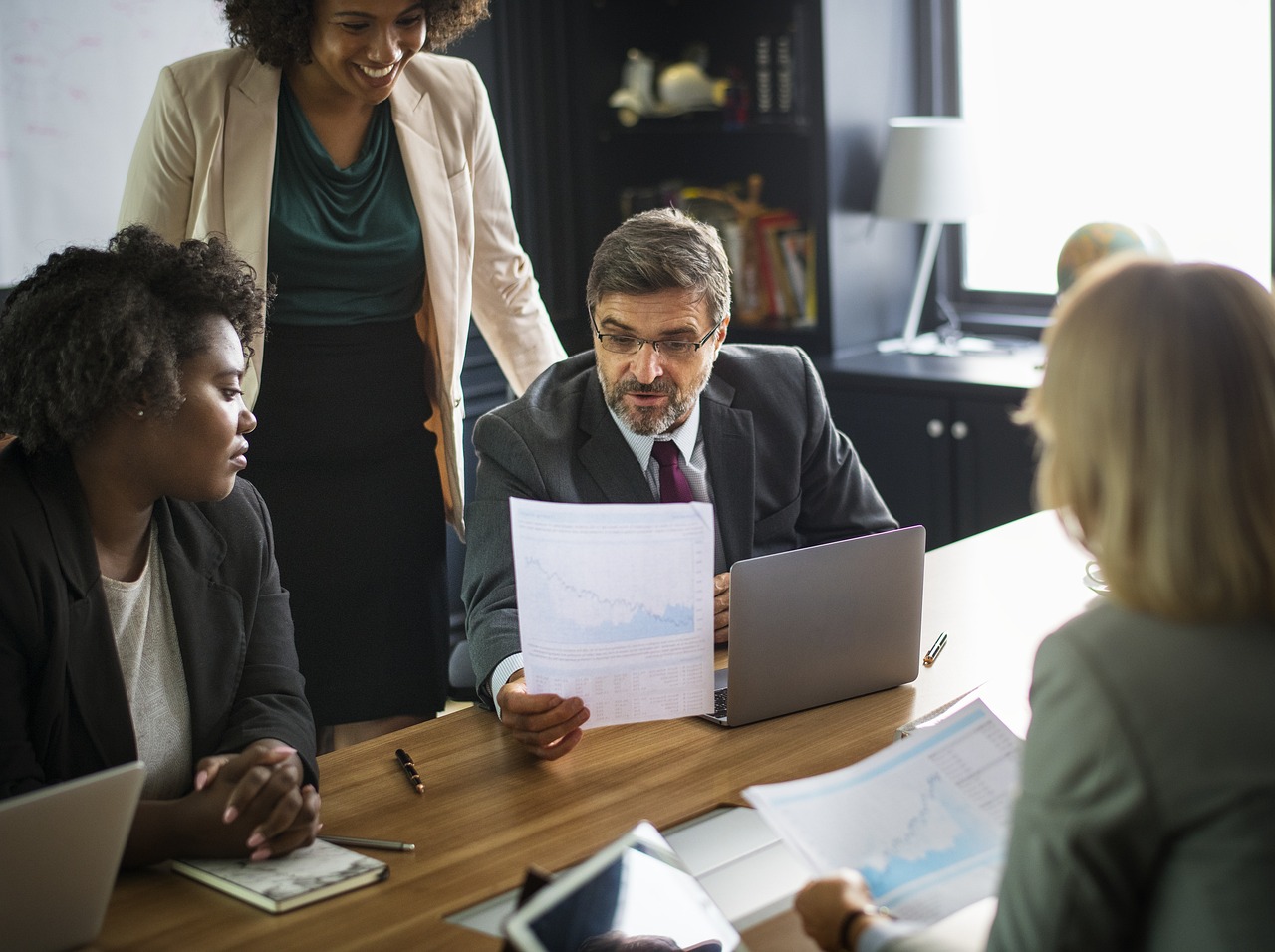 時(shí)政熱點(diǎn)最新分析與探討速遞。